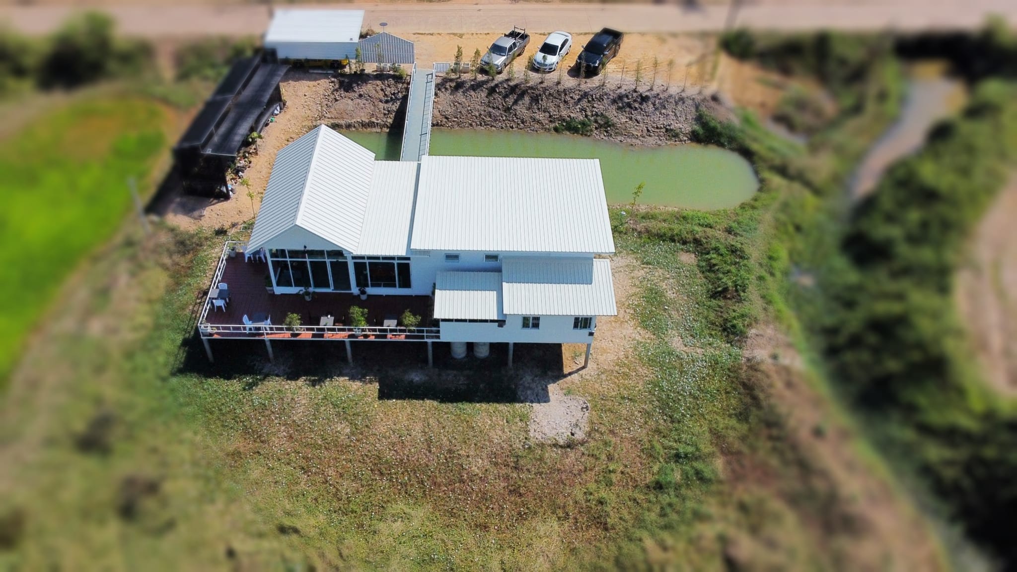 ขายบ้าน2ชั้นใกล้ทะเล และกิจการร้านอาหาร