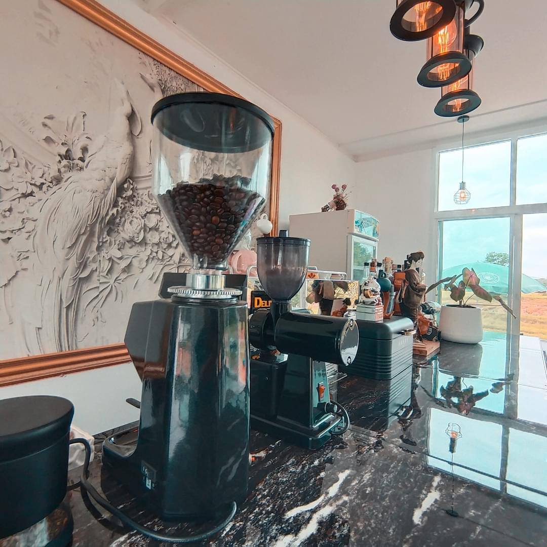 ร้านกาแฟนนนาเนีย คาเฟ่ สวนสน ระยอง