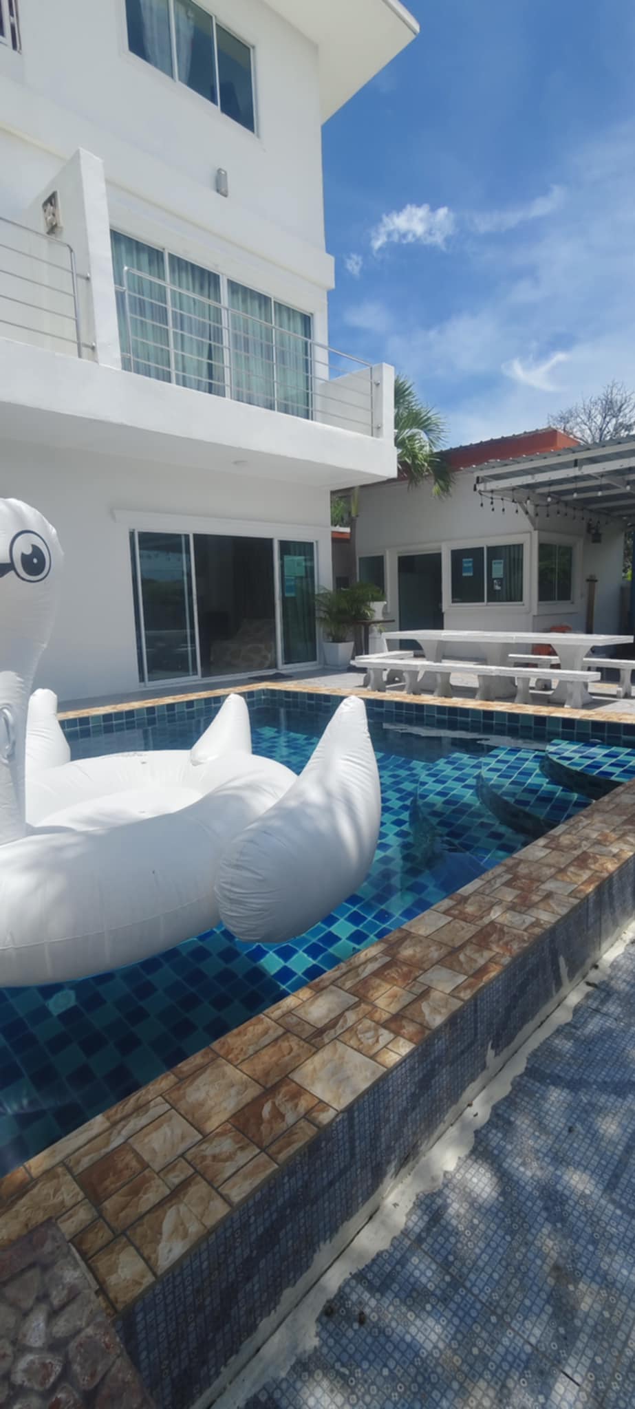 นนนี่เซีย พูลวิลล่า 4ห้องนอน4ห้องน้ำ