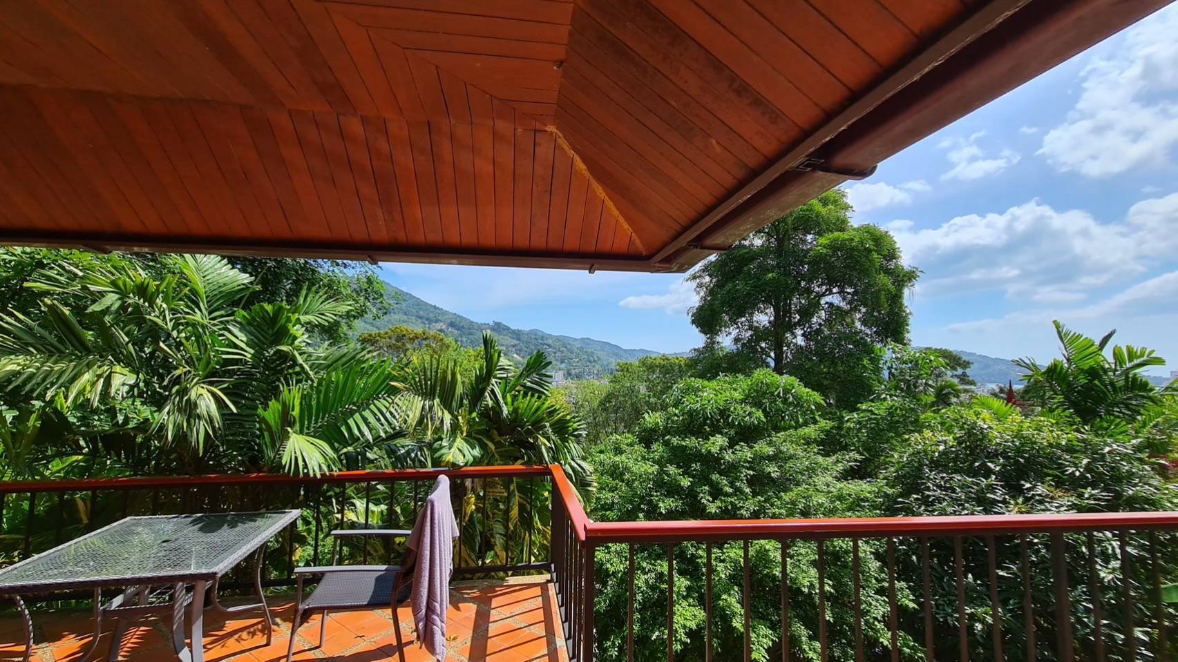 พูลวิลล่า 2ชั้นวิวทะเลป่าตอง ภูเก็ต